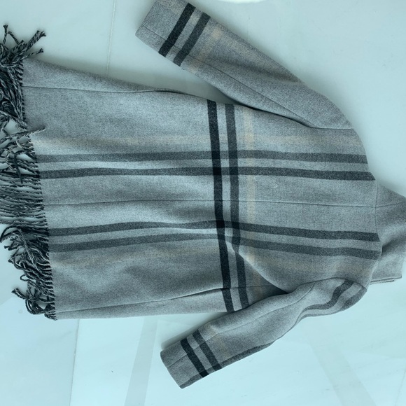 Club Monaco Italian wool coat - Picture 5 of 6